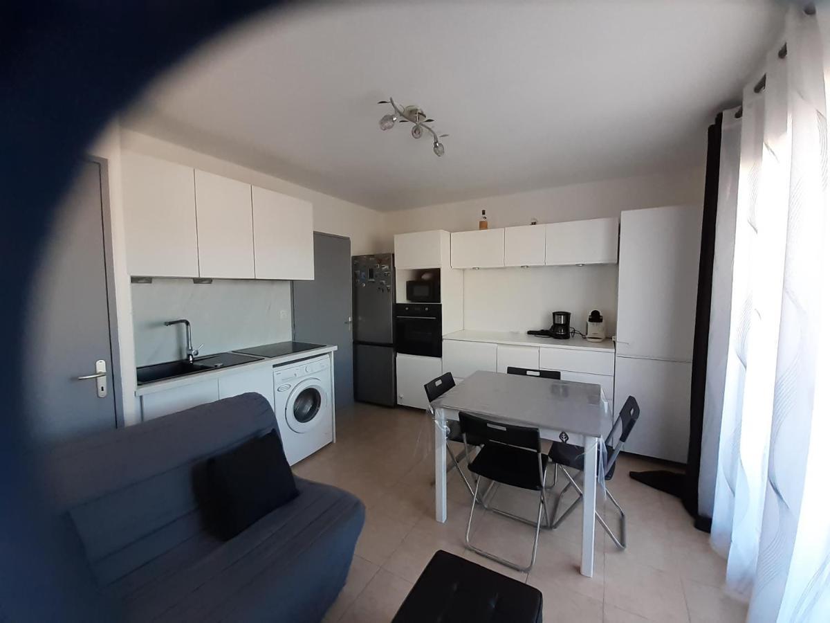 Ferienwohnung Sous Le Soleil Des Alpilles Mouries Exterior foto