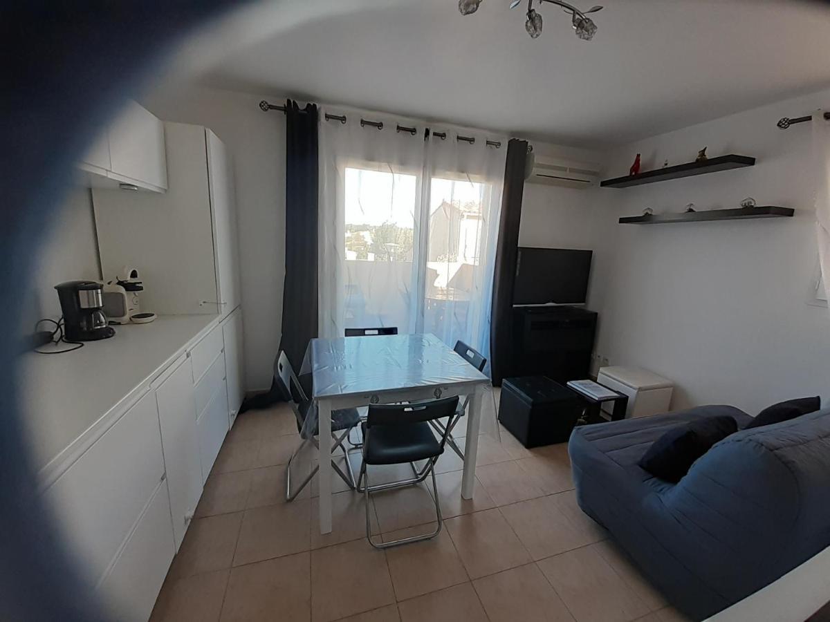 Ferienwohnung Sous Le Soleil Des Alpilles Mouries Exterior foto