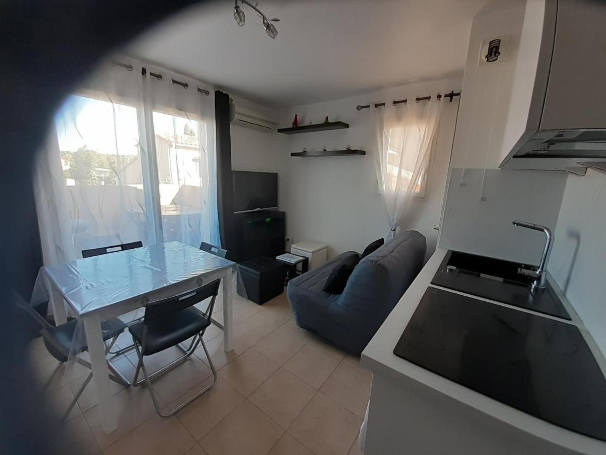 Ferienwohnung Sous Le Soleil Des Alpilles Mouries Exterior foto