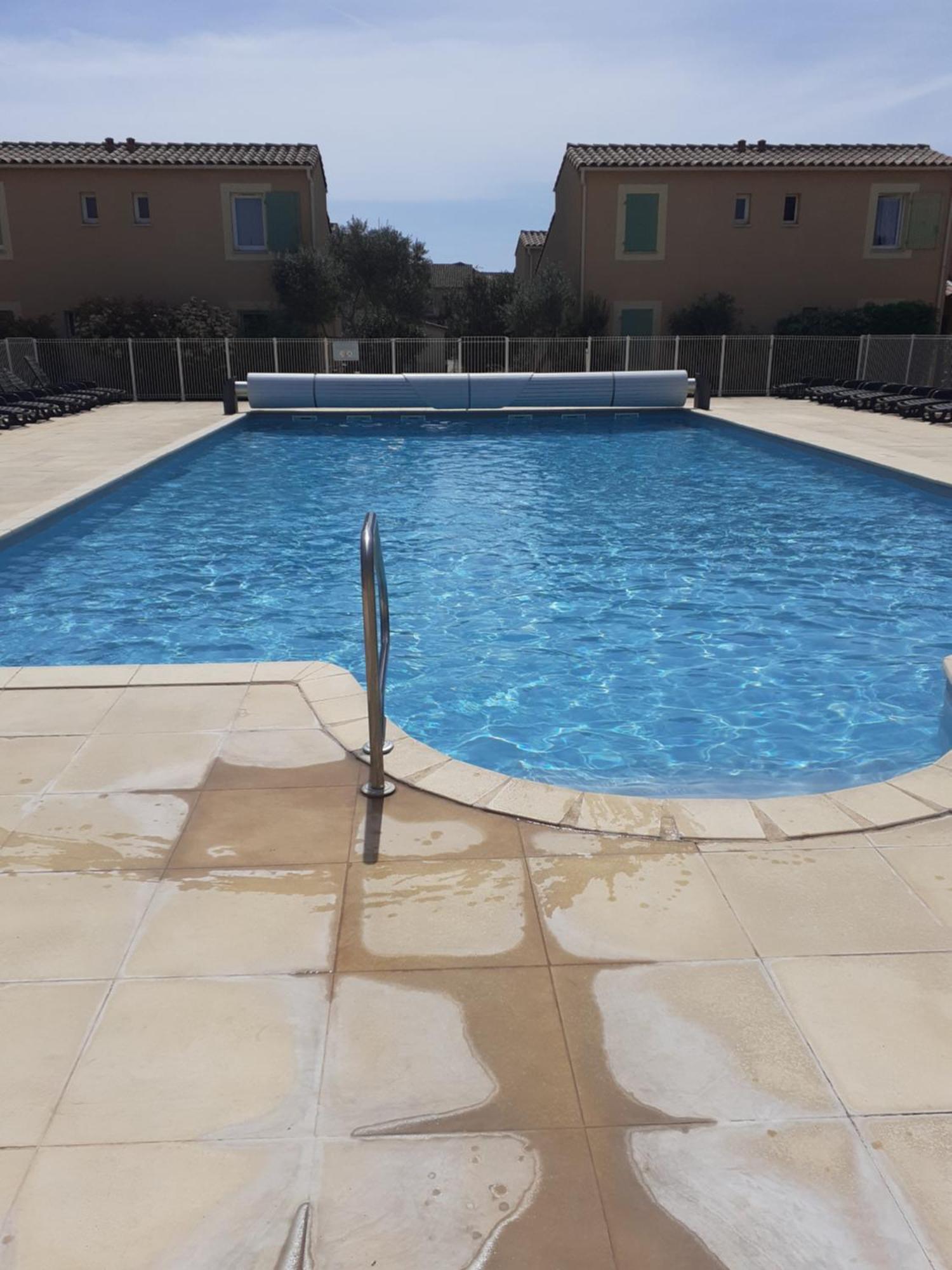 Ferienwohnung Sous Le Soleil Des Alpilles Mouries Exterior foto